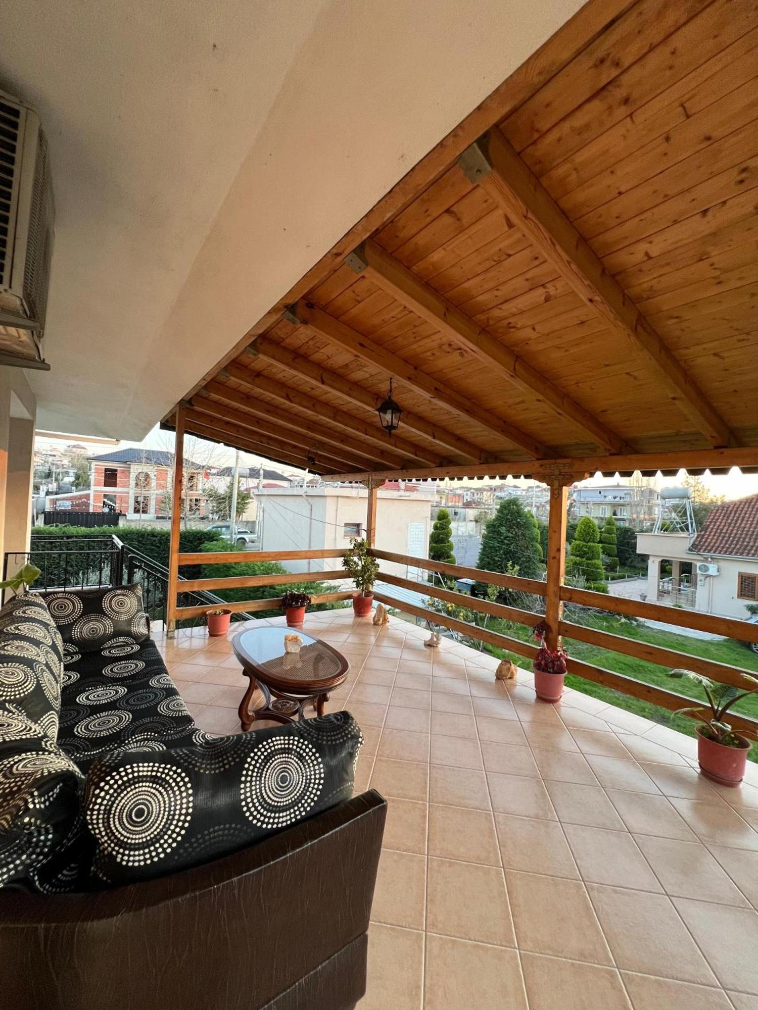 Villa Cerpja Kamez Εξωτερικό φωτογραφία